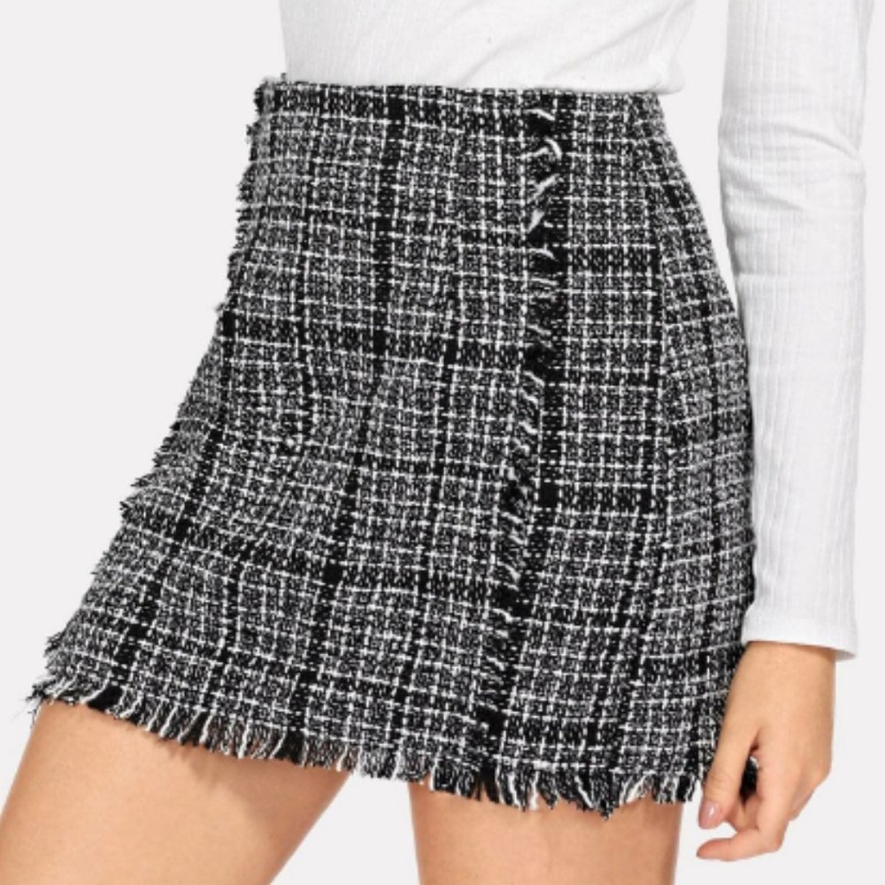 ⭐SHEIN Frayed Trim Plaid Tweed Skirt